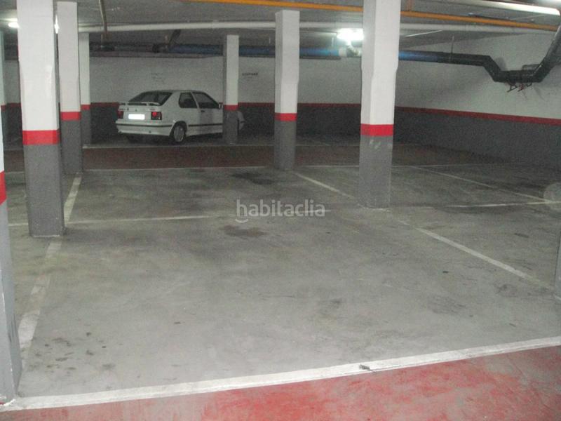 Foto f7fffefd-192b-4b1c-85a1-7b4fd2c94688. Aparcament cotxe a Congrés - Indians Barcelona