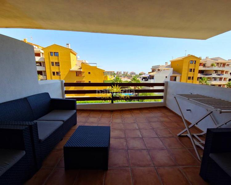 Foto 195d17aa-d6e7-4f86-8e2d-1a6f41b686c2. Lloguer apartament amb calefacció aparcament piscina a Torrevieja