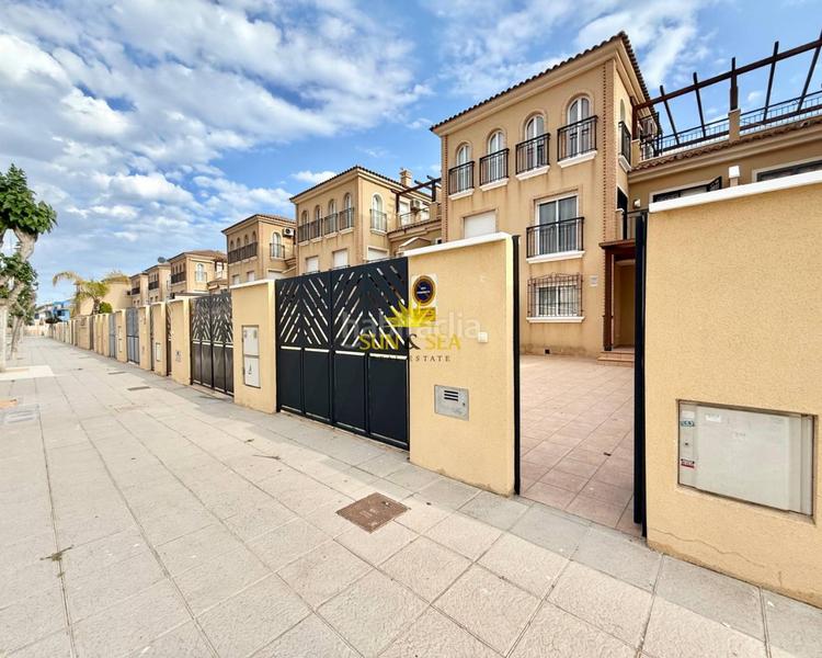 Foto aed3e5ee-2dcd-45bf-ac50-2dc1fa6908f0. Lloguer casa adossada amb calefacció a El Mojón Pilar de la Horadada