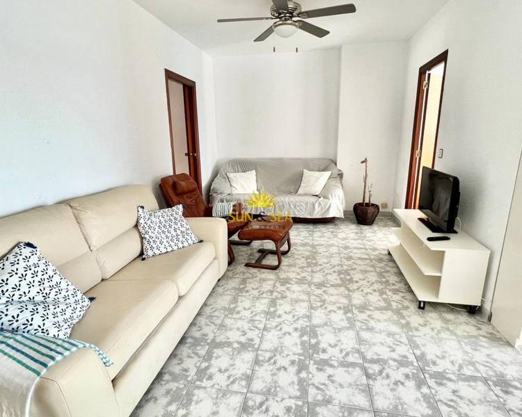 Foto 0575259b-cca7-444a-827c-303728429cde. Alquiler piso iexcldisponible desde el 1 septiembre para todo el antildeo!te presentamos este magniacutefico apartamento en alquiler, ubicado en en Torrevieja