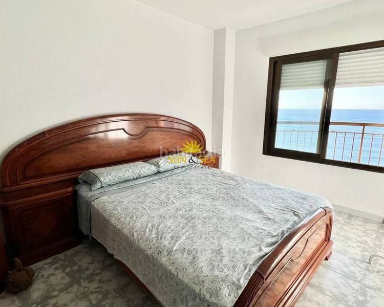Foto 2245e28e-3e42-49a1-bae3-6534a42947c6. Alquiler piso iexcldisponible desde el 1 septiembre para todo el antildeo!te presentamos este magniacutefico apartamento en alquiler, ubicado en en Torrevieja