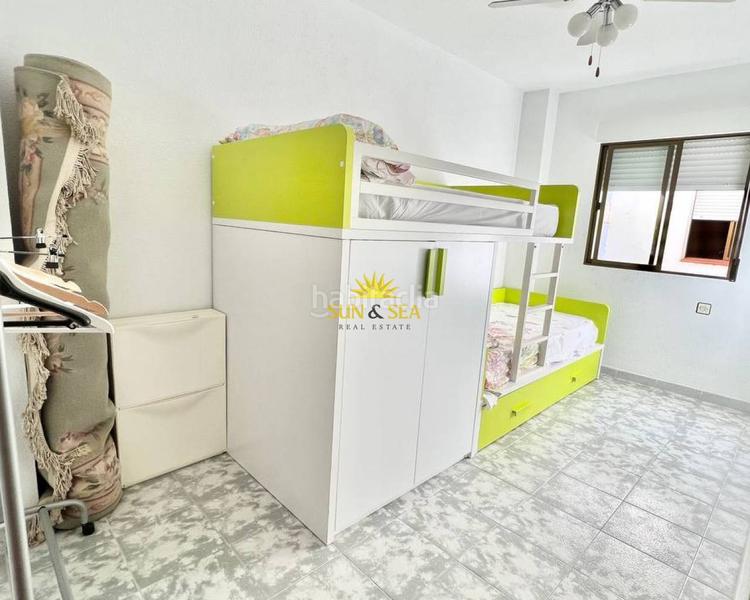 Foto 4edaf33b-cd6d-46a3-b254-d7eea4b9a0a7. Alquiler piso iexcldisponible desde el 1 septiembre para todo el antildeo!te presentamos este magniacutefico apartamento en alquiler, ubicado en en Torrevieja