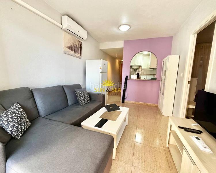Foto 0bdb9c86-b11f-4935-9ed3-0b539881d2e6. Alquiler piso iexcldisponible desde septiembre para todo el antildeo!te presentamos este acogedor apartamento disponible en alquiler, ideal para en Torrevieja
