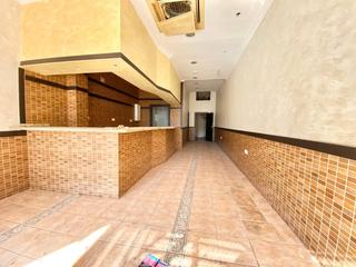 Rent Office space in Juzgados - Plaza de Toros. Alquiler largo plazo de local en benidorm!presentamos este ampli