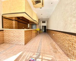 Rent Office space in Juzgados - Plaza de Toros. Alquiler largo plazo de local en benidorm!presentamos este ampli