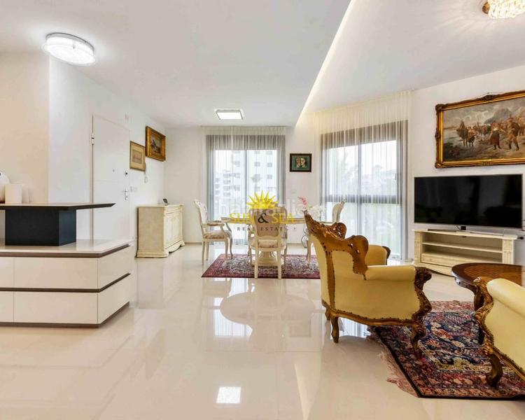 Foto 8918d3d1-dee2-4bfc-9166-bb6dfc9e56d1. Alquiler piso iexclalquiler desde ahora para todo el antildeo!te presentamos este encantador apartamento disponible para alquiler en arenales de en Elche / Elx
