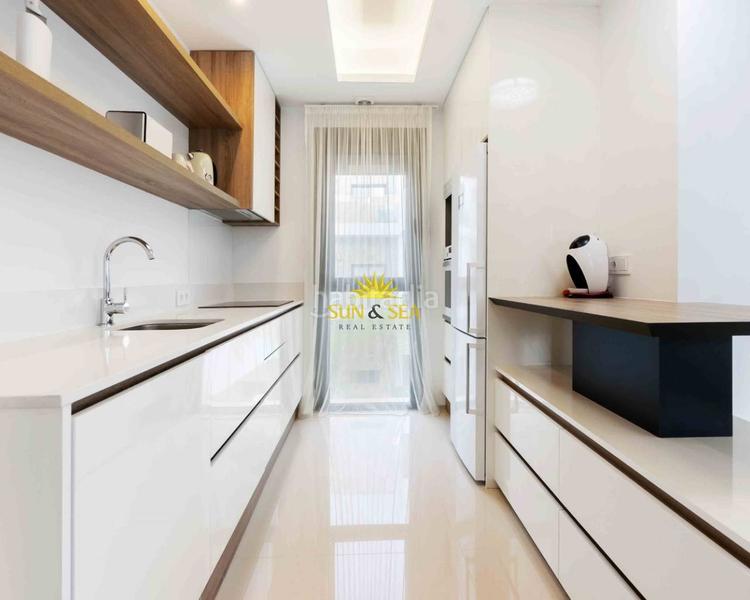 Foto dcb30b38-7764-4108-b9fb-907885c28ee9. Alquiler piso iexclalquiler desde ahora para todo el antildeo!te presentamos este encantador apartamento disponible para alquiler en arenales de en Elche / Elx