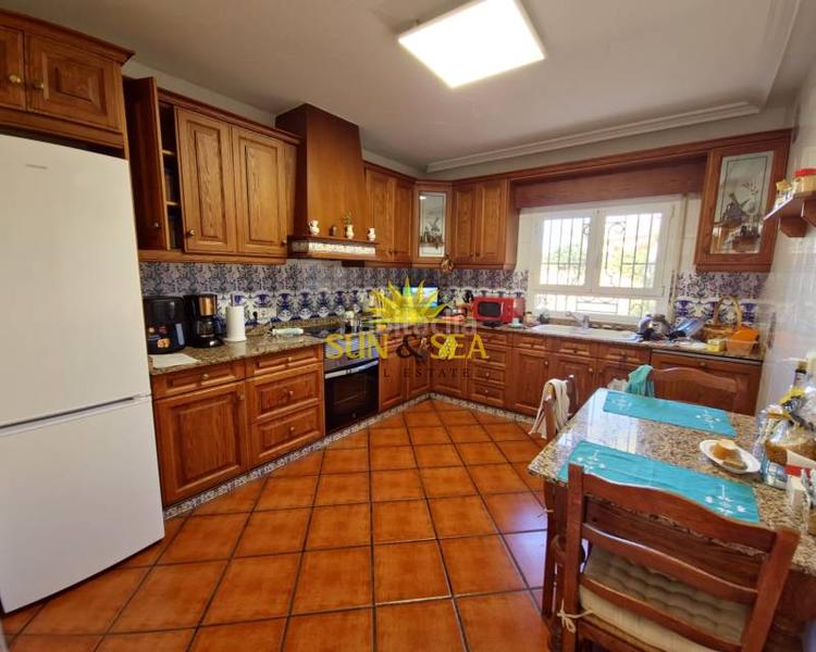 Foto a82245df-8b54-4c24-9916-2ff00ab5523a. Xalet amb calefacció aparcament piscina a Zona Carrefour - Urbanizaciones Torrevieja