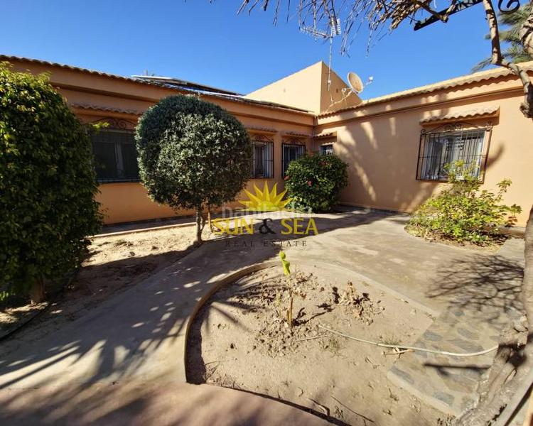 Foto e8e0afd6-98a4-4191-aae5-5f57498ce937. Xalet amb calefacció aparcament piscina a Zona Carrefour - Urbanizaciones Torrevieja