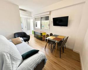 Location Appartement à Torre de la Horadada. Iexclalquiler desde septiembre para todo el antildeo!te presenta