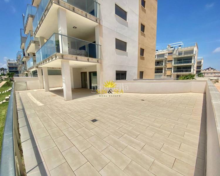 Foto 4f0e9565-d4d7-42d7-bc48-830f29954f6b. Alquiler chalet alquiler desde junio para todo el antildeodisponibleampnbspesta espectacular planta baja ubicada en un residencial de lujo es idea en Orihuela