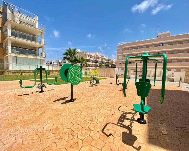 Foto 19b6e745-2b44-497e-8165-c2f82e1138ba. Location chalet avec chauffage parking piscine dans Orihuela