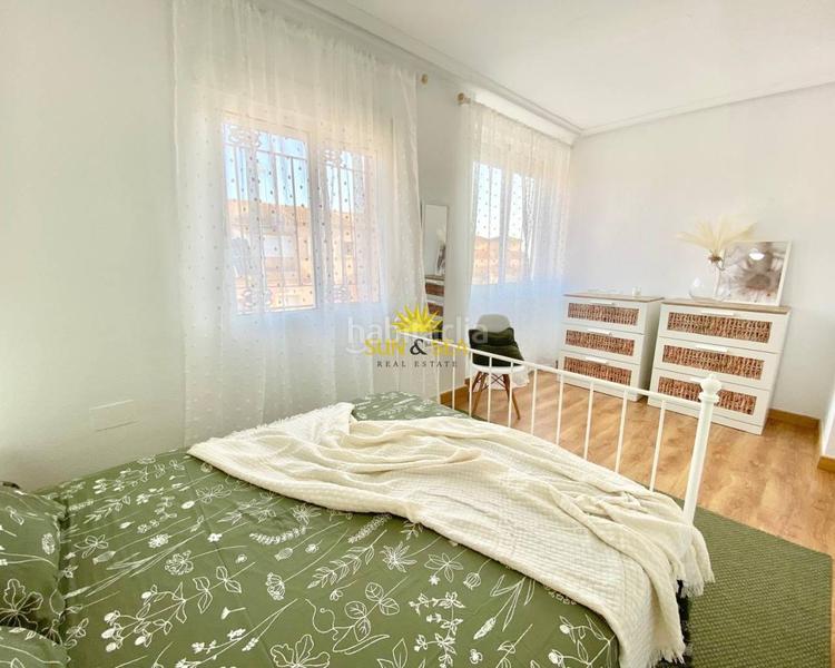 Foto 4bd018fd-e43c-4393-a64c-adb33be47c0b. Miete chalet mit heizung parking pool in Playa Flamenca Orihuela