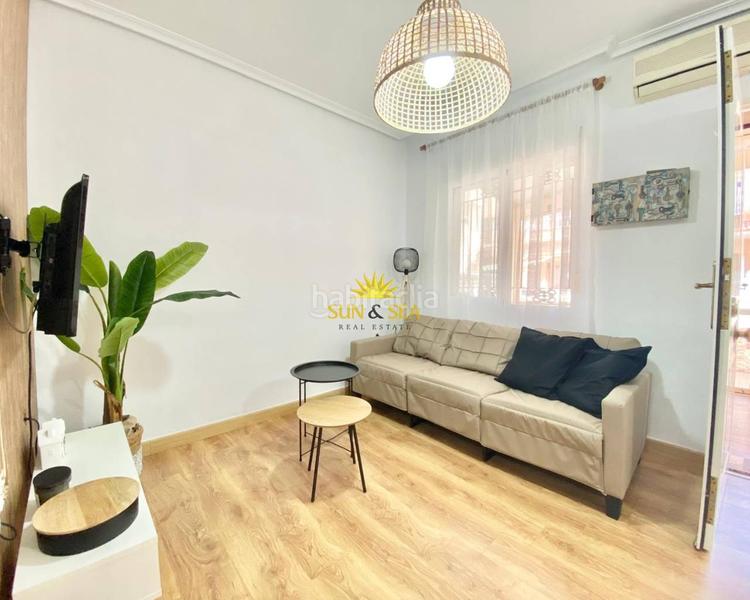 Foto 81e36e84-907f-45c3-85ed-5155d2ca769a. Miete chalet mit heizung parking pool in Playa Flamenca Orihuela