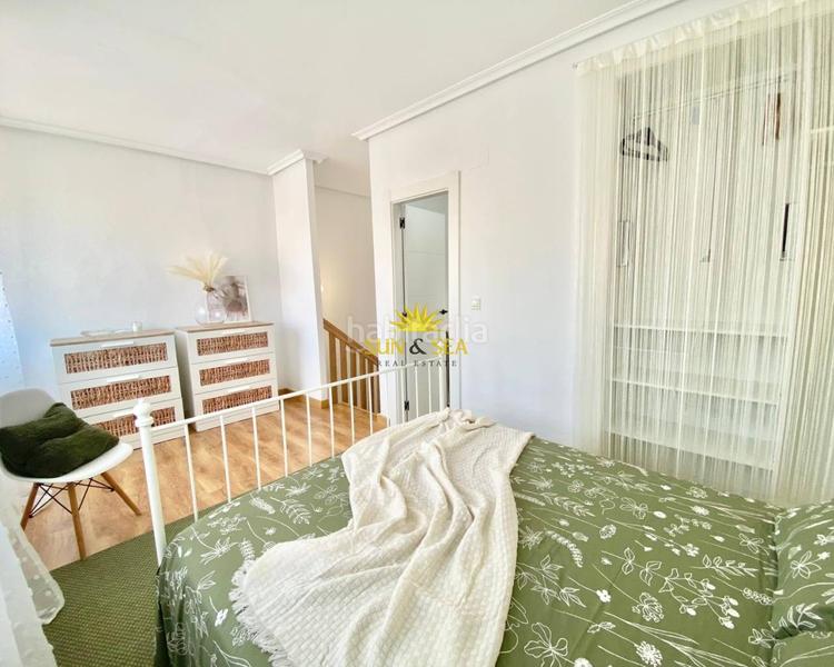 Foto 8d99b7b8-640f-4fe6-b4d7-4697d22a50c2. Miete chalet mit heizung parking pool in Playa Flamenca Orihuela