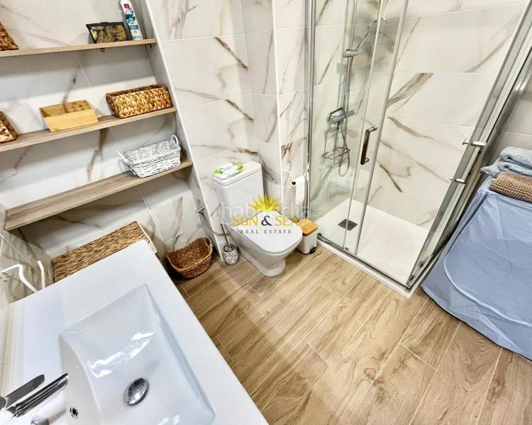 Foto 5011dd76-36bf-416d-9164-8b1326868f18. Lloguer apartament amb aparcament piscina a Puerto Deportivo Torrevieja