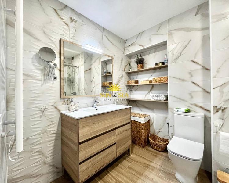 Foto aacaabe0-1212-4453-832a-c9e9609a98cf. Lloguer apartament amb aparcament piscina a Puerto Deportivo Torrevieja