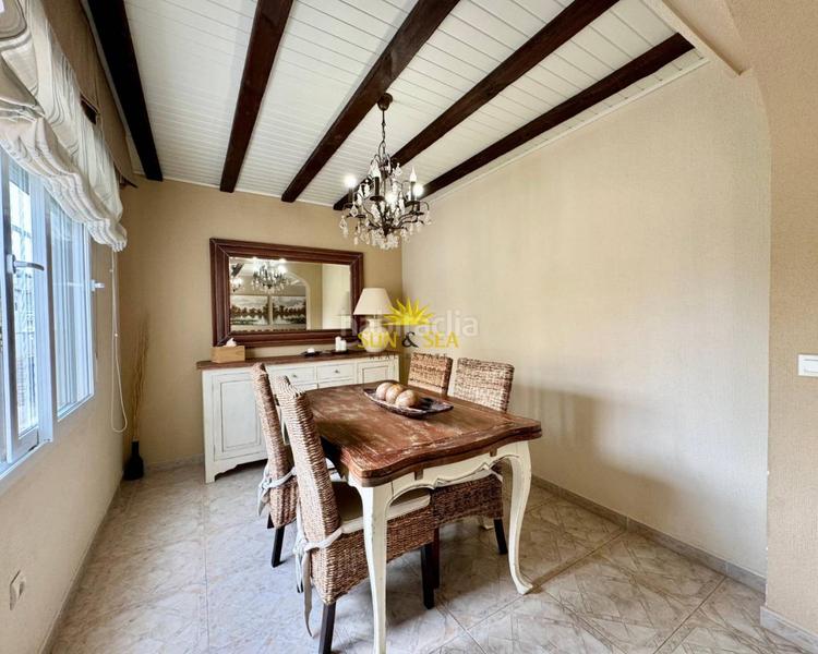 Foto 2507ecd7-a58b-49f1-a779-c44ff8cc0c53. Chalet iexclalquiler desde septiembre hasta junio!te presentamos este encantador chalet costa, disponible para alquiler. con en Orihuela