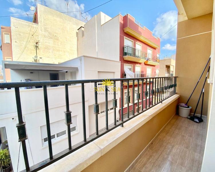 Foto b946ce18-7a9d-42d9-b9c6-9b08a97900d3. Alquiler apartamento iexclalquiler desde septiembre hasta junio!iexclbienvenido a tu nuevo hogar! este encantador apartamento , idealmente en Santa Pola