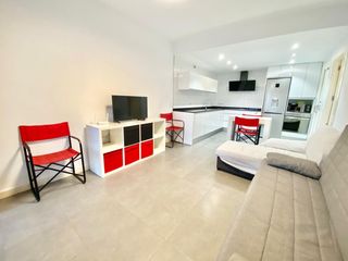 Rent Studio in Pueblo Latino. Iexcldisponible desde septiembre hasta junio en torre de la hora