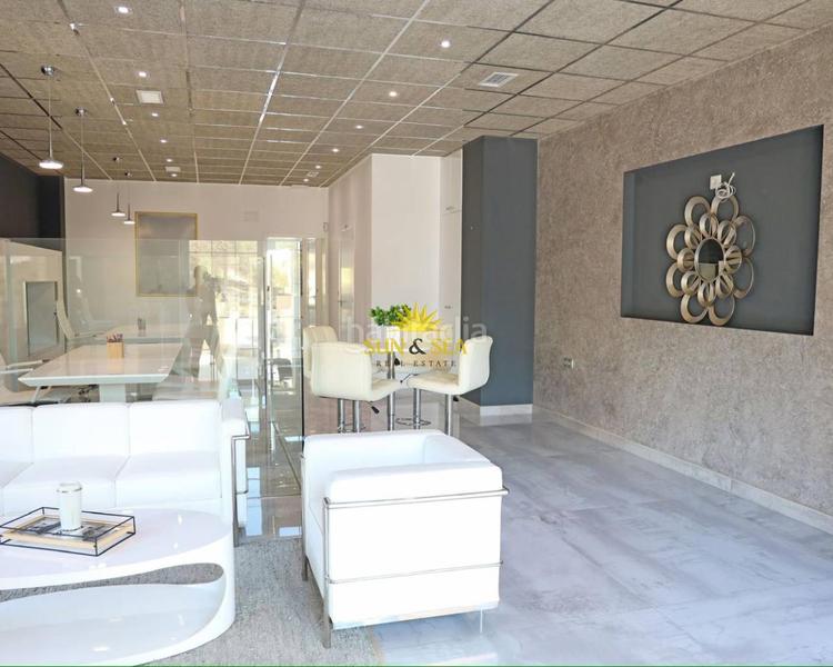 Foto 733afd1f-5835-47b8-9689-6036c2dadb5f. Lloguer local comercial a El Moncayo - El Pòrtic Guardamar del Segura