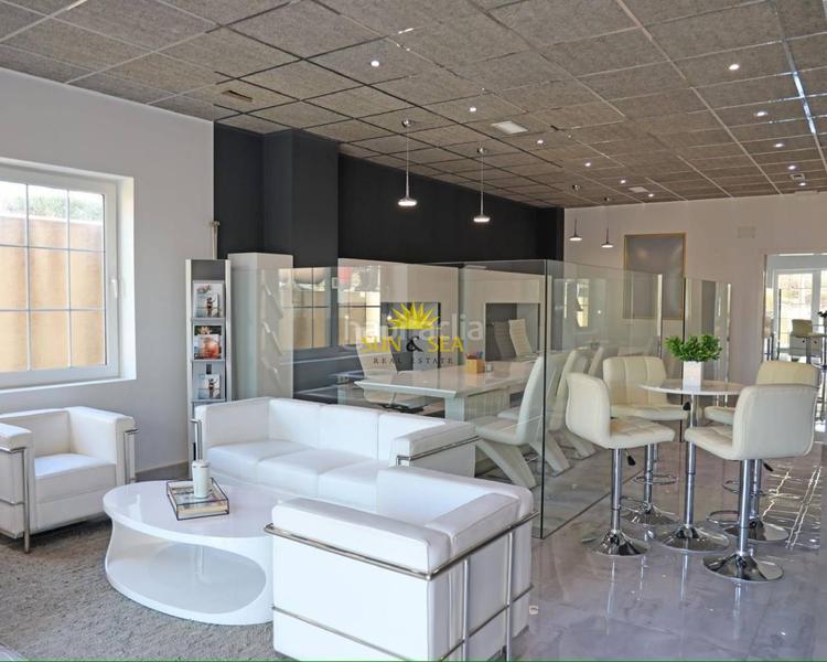 Foto c9b3dbc5-0877-4978-937f-2b288fedfd8a. Lloguer local comercial a El Moncayo - El Pòrtic Guardamar del Segura