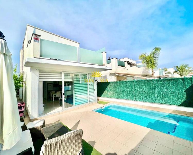 Foto 7711fbd3-03ba-4546-938b-4e5c74675799. Lloguer xalet amb calefacció aparcament piscina a San Pedro del Pinatar