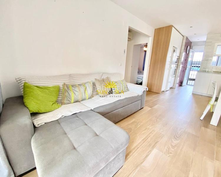 Foto 701bf362-8134-42e2-89f9-f6f23ee75f6d. Alquiler chalet iexclalquiler desde ya hasta junio!iexclbienvenido a tu nuevo hogar en Cabo Roig! este encantador chalet adosado en alquiler es pe en Orihuela