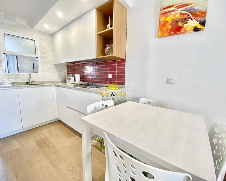 Foto 7a6569bd-b676-4dbc-bfcc-760dfbfbb446. Alquiler chalet iexclalquiler desde ya hasta junio!iexclbienvenido a tu nuevo hogar en Cabo Roig! este encantador chalet adosado en alquiler es pe en Orihuela