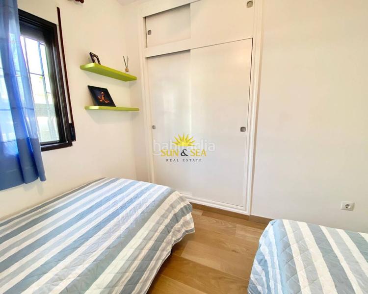 Foto f9b3b547-7cf5-423a-ace0-1acd9dd9cefe. Alquiler chalet iexclalquiler desde ya hasta junio!iexclbienvenido a tu nuevo hogar en Cabo Roig! este encantador chalet adosado en alquiler es pe en Orihuela