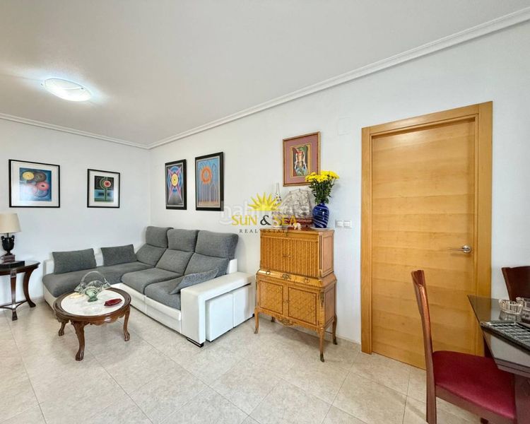 Foto 2e16893b-376c-4906-b259-526ac19a2852. Apartament amb calefacció aparcament a Almoradí