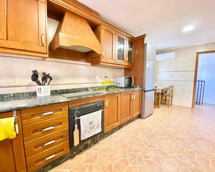 Foto 2b39d384-de05-4385-8cfe-ac7628d1a010. Reihenhaus mit heizung parking in Catral