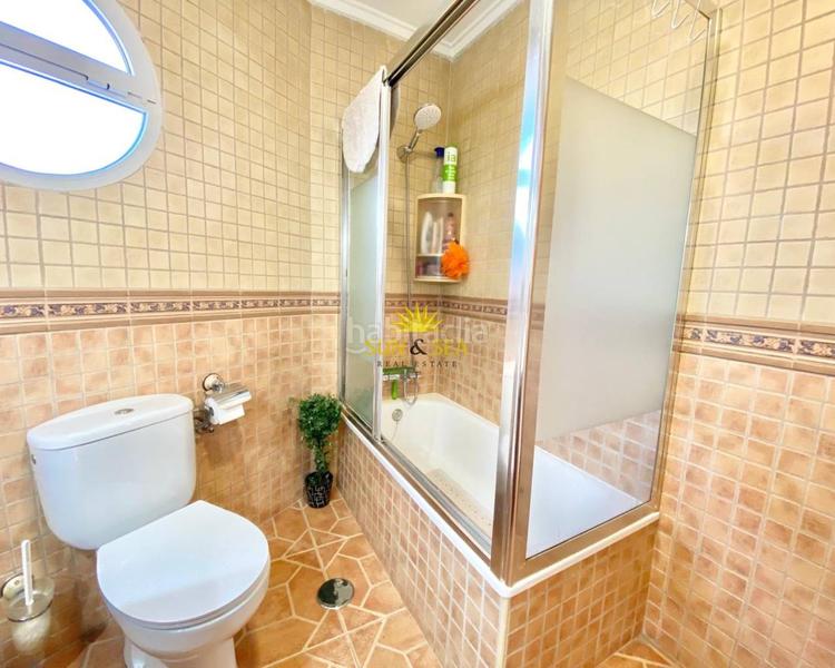 Foto 372f274f-7faf-41af-8d58-252be43ac492. Reihenhaus mit heizung parking in Catral