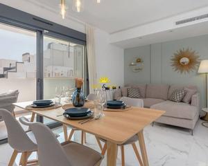 Appartement à Centro - Muelle Pesquero. Iexclventa de moderno apartamento a pocos metros del mar en torr
