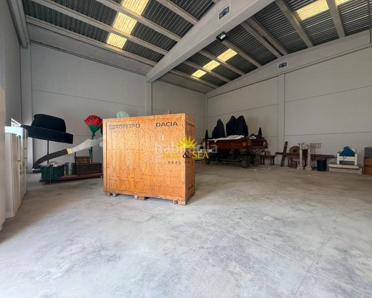 Foto cf004e95-8569-496b-808b-7312f0472971. Nau industrial a Almoradí