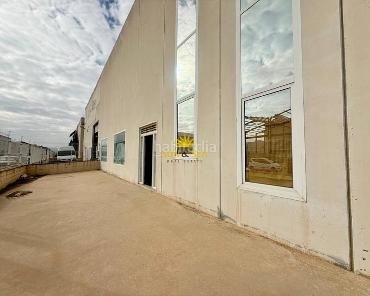 Foto e7a3a720-58da-4f99-a891-fb02fbed13b0. Nau industrial a Almoradí