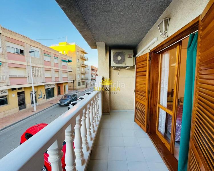 Foto adc0e4cc-a25c-40c6-b20f-396b17af650b. Alquiler chalet iexcldisponible desde septiembreampnbsphasta junio!descubre este amplio chalet en alquiler, ideal para aquellos que buscan una viv en San Pedro del Pinatar