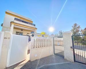 Location Chalet à El Raso. Ltpgtltstronggtiexclalquiler desde ya para todo el antildeo!ltst
