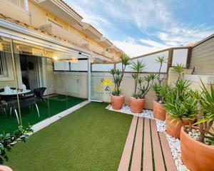 Lloguer Xalet a Santiago de La Ribera. Iexclalquiler disponible desde el 5 de noviembre para todo el an
