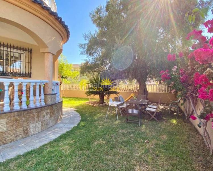 Foto 15b8089d-6127-4be8-903d-8cbec7917e7f. Location chalet avec chauffage parking piscine dans Orihuela