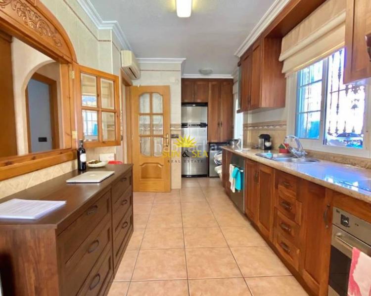 Foto 468f1f54-baf2-4196-9393-9c07c4b62b9a. Location chalet avec chauffage parking piscine dans Orihuela