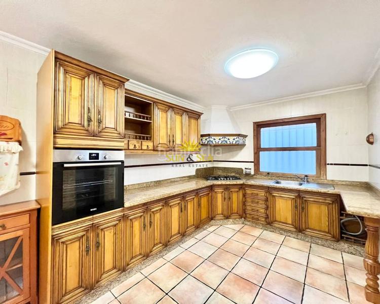 Foto 7355719d-7b6e-4728-9c85-2e77ff6fffb0. Affitto chalet con riscaldamento parcheggio piscina in Elche / Elx