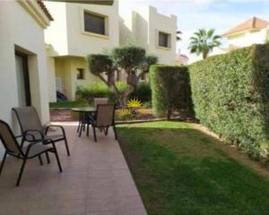 Lloguer Casa aparellada a Roda. Iexclalquiler desde septiembre para todo el antildeo!descubre es