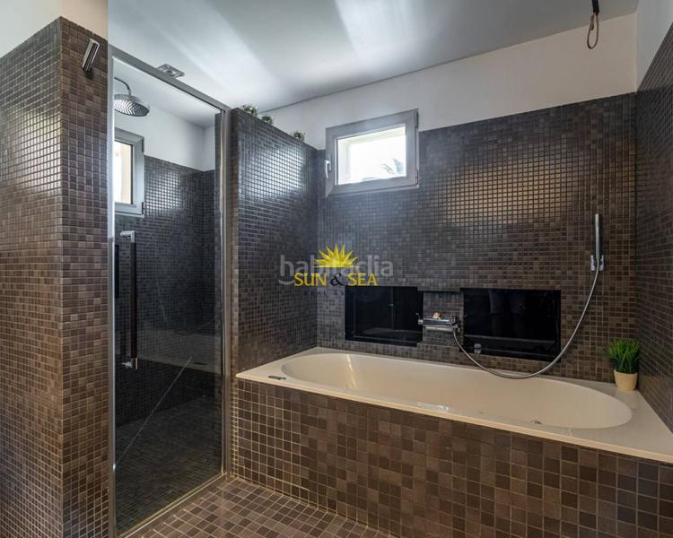 Foto a96f8469-aabc-4356-8aaa-b6033066fed1. Lloguer casa amb calefacció aparcament piscina a Torrevieja