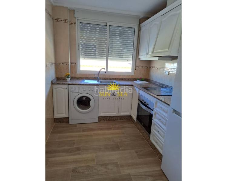 Foto f341a5f4-59aa-49ab-a89a-96edf03eb63d. Location appartement avec chauffage parking piscine dans Torrevieja
