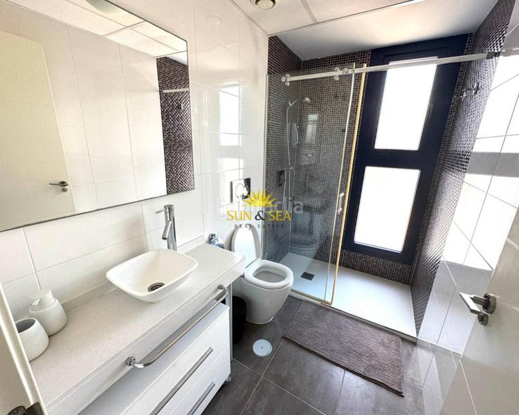 Foto c0ea210e-1c01-457e-a34f-8a25baf2b1a1. Lloguer apartament amb calefacció aparcament piscina a Torrevieja