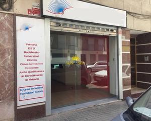 Location Local commercial à Plaza Crevillente - Antiguos Juzgados - El Asilo. Iexclalquiler disponible desde marzo para todo el antildeo!este