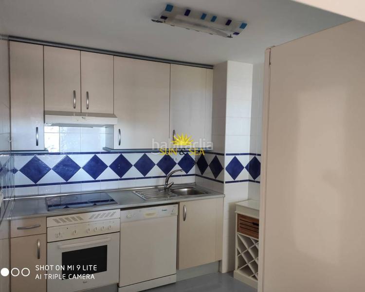 Foto 87efd929-bd99-40b1-8a30-ef3ae7fe0d08. Lloguer apartament amb calefacció aparcament piscina a Benidorm
