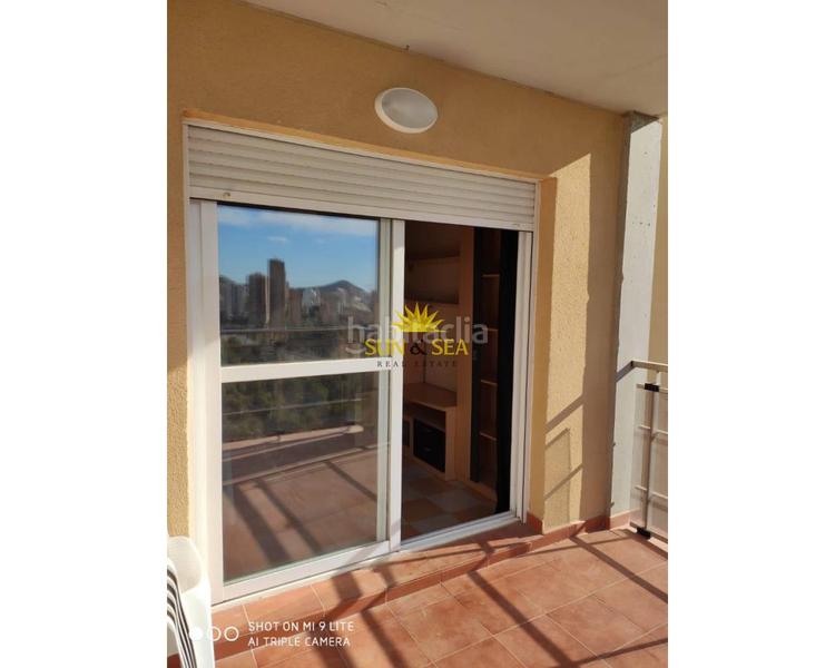 Foto fbade648-cd23-4c06-83aa-94aa025b35c6. Lloguer apartament amb calefacció aparcament piscina a Benidorm