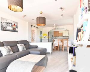 Rent Chalet in Panorama-Sierramar. Iexcldisponible desde septiembre para todo el antildeo!este chal